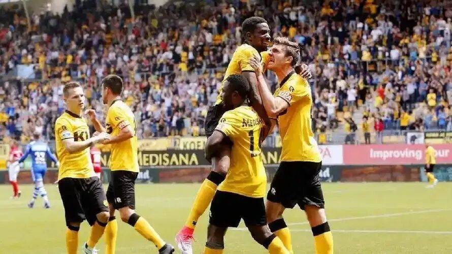 爱游戏体育app下载-今夜法甲焦点战，波尔图单刀错失，压力陡增，临场指挥获称赞(波尔图对法伦斯比分预测)