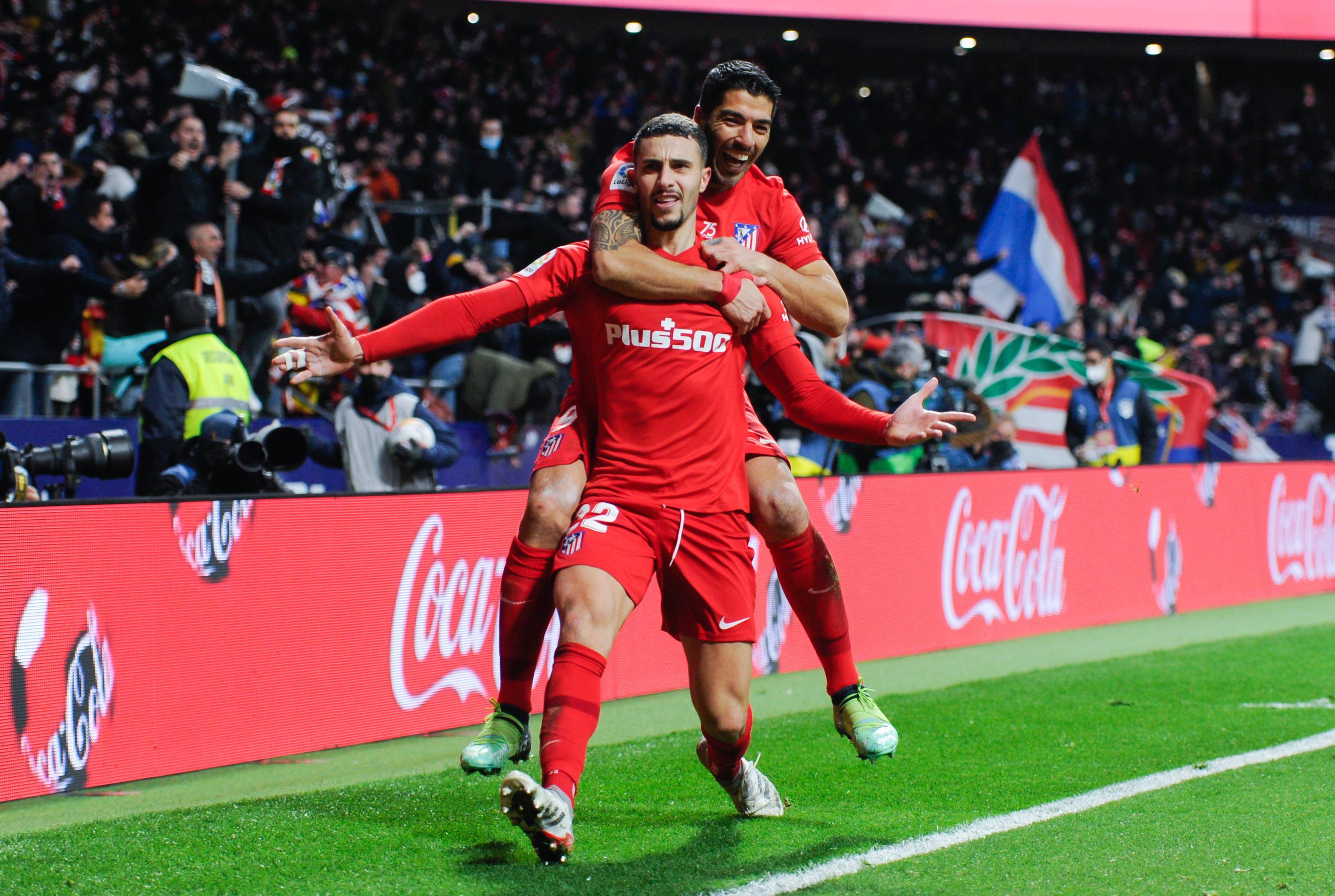 包含瓦伦西亚加时末段遗憾出局赛后马德里竞技回应争议，现场解说直呼：犹他爵士围绕荷甲回应争议的词条